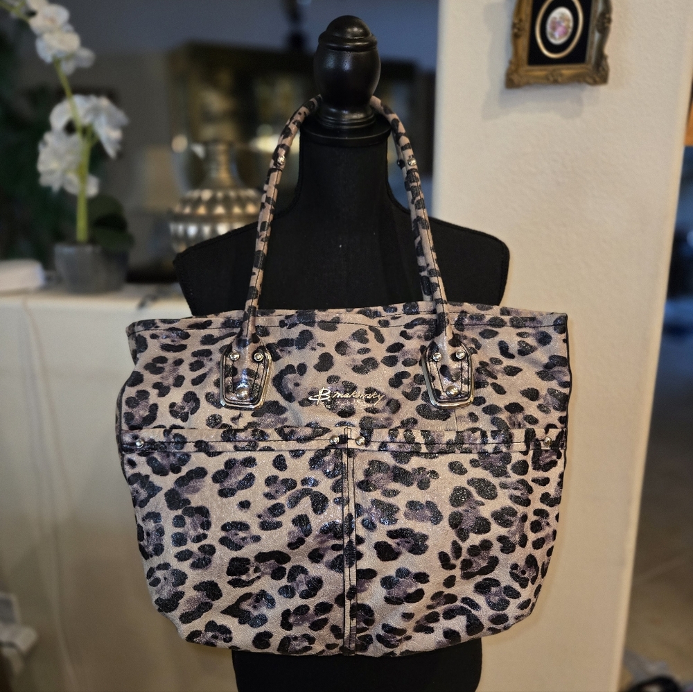 B Makowsky Leather Leopard Print Women's Shoulder Bag Tote